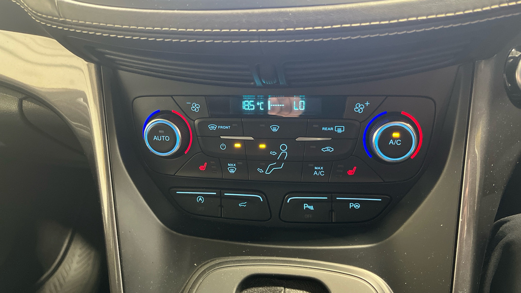 Ford Kuga 1.5 Ecoboost 176 St-line Edition Black #38