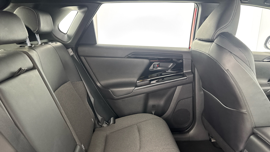 Toyota bZ4X Vision Awd Silver #8