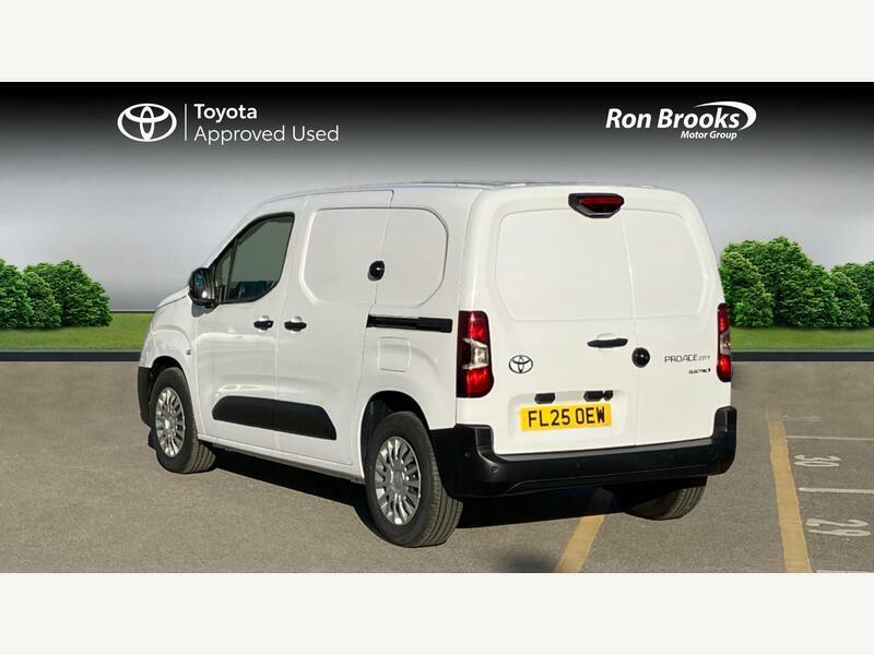 Toyota Proace City 50Kwh Icon Short Panel Van White #3