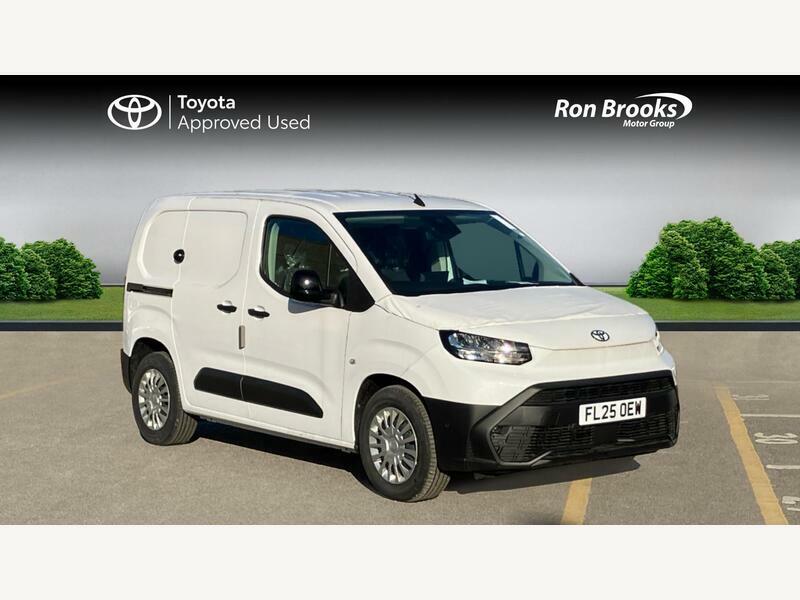 Toyota Proace City 50Kwh Icon Short Panel Van White