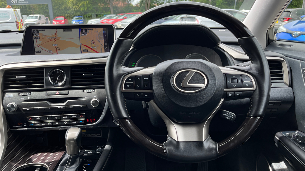 Lexus RX Suv White #7
