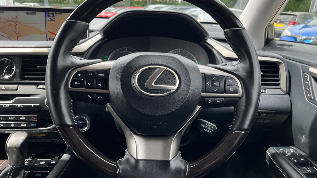 Lexus RX Suv White #10