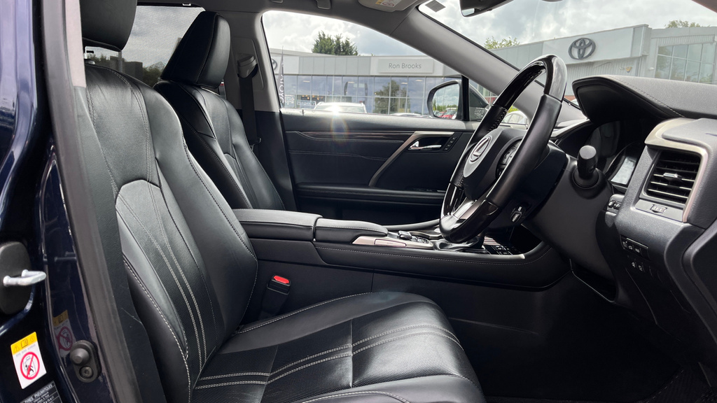 Lexus RX Suv White #12
