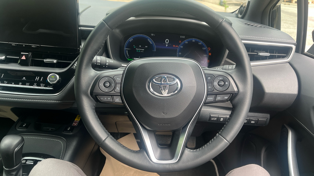 Toyota Corolla Design White #7