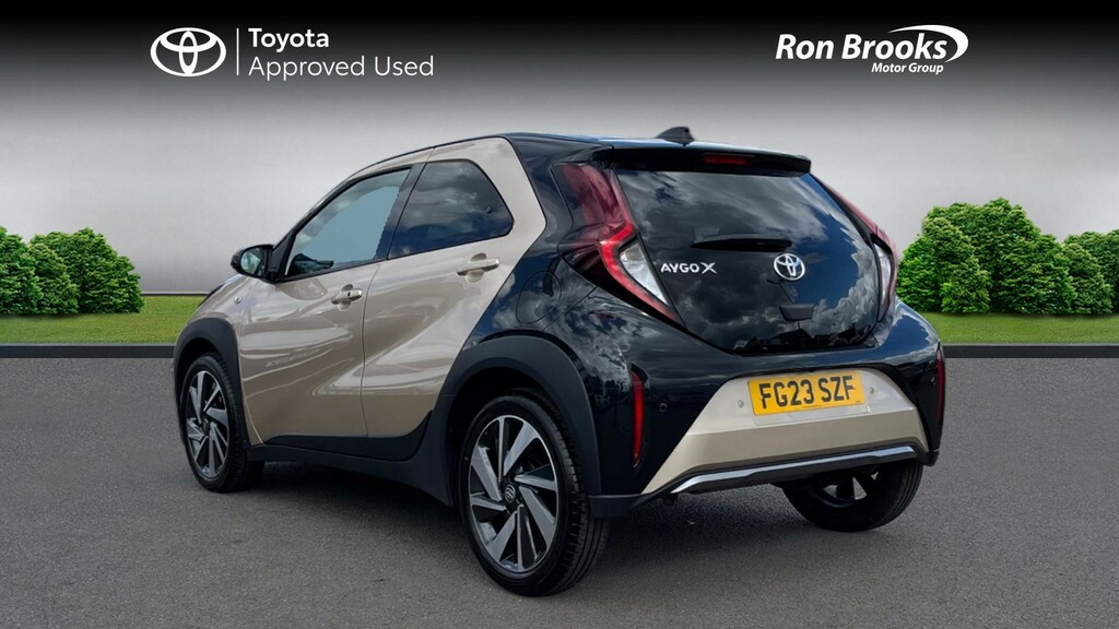 Toyota Aygo X 1.0 Vvt-i Exclusive Euro 6 Beige #4