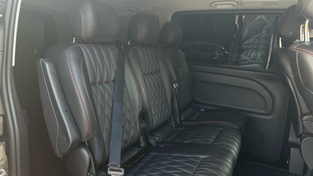 Mercedes-Benz Vito Minibus White #40