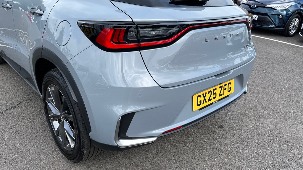 Lexus LBX 1.5 Vvt-ie Premium Plus Suv Hybrid E-cv Grey #40