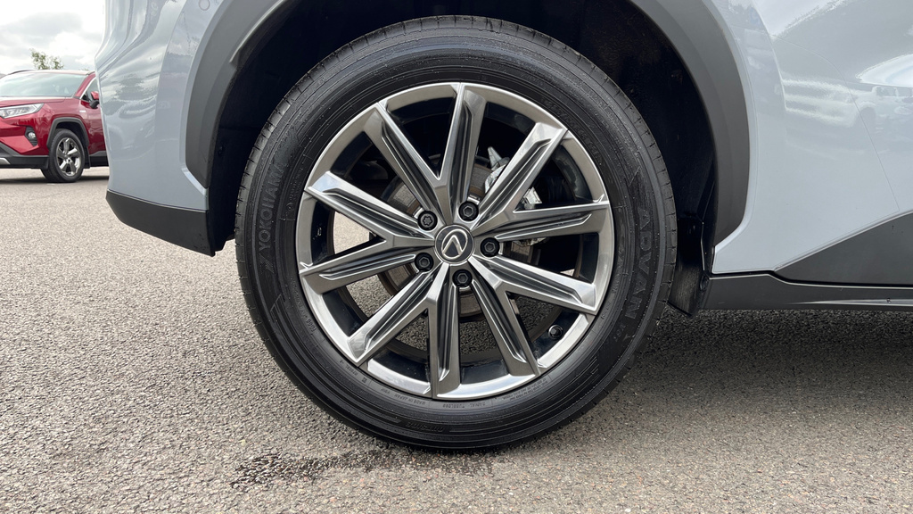 Lexus LBX 1.5 Vvt-ie Premium Plus Suv Hybrid E-cv Grey #35