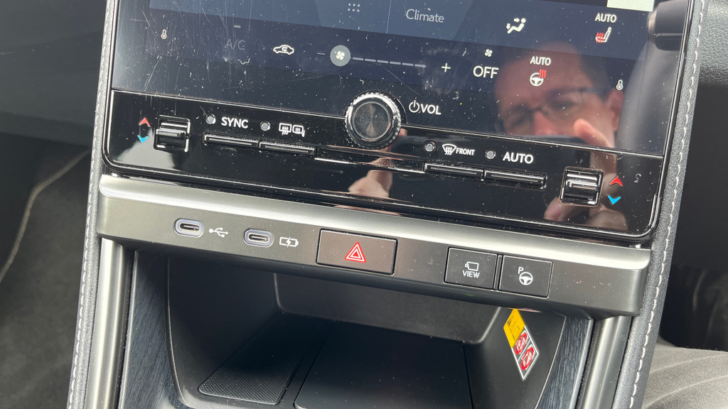 Lexus LBX 1.5 Vvt-ie Premium Plus Suv Hybrid E-cv Grey #56