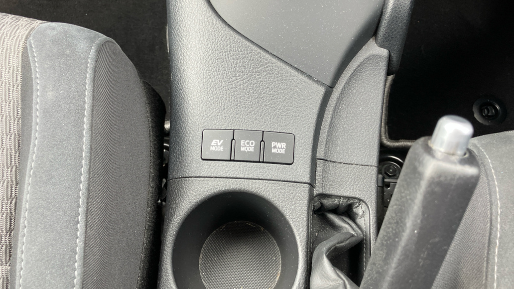 Toyota Auris Auris Icon Tech Hev Vvt-i Cvt White #20