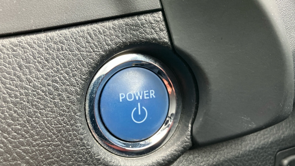 Toyota Auris Auris Icon Tech Hev Vvt-i Cvt White #16
