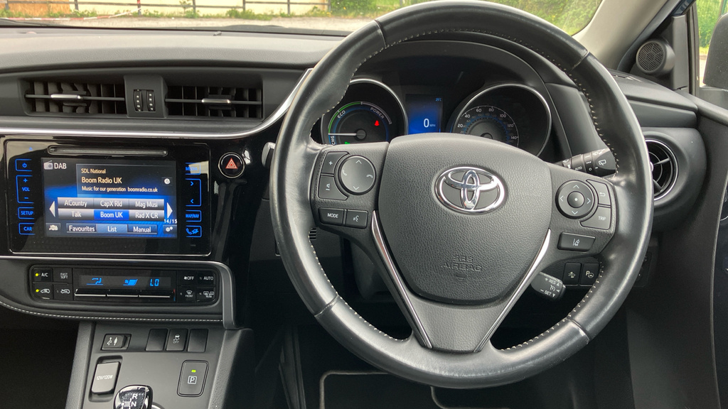 Toyota Auris Auris Icon Tech Hev Vvt-i Cvt White #7