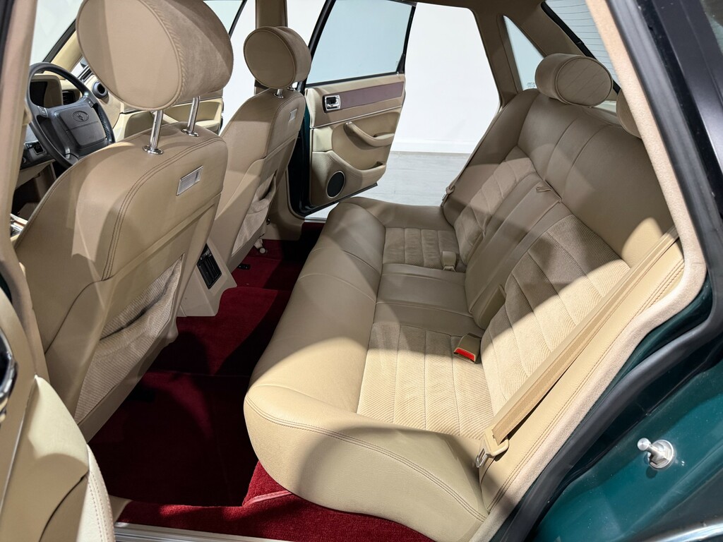 Jaguar XJ Lwb Red #12