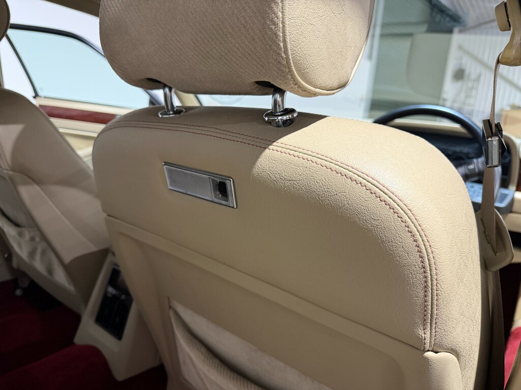 Jaguar XJ Lwb Red #55
