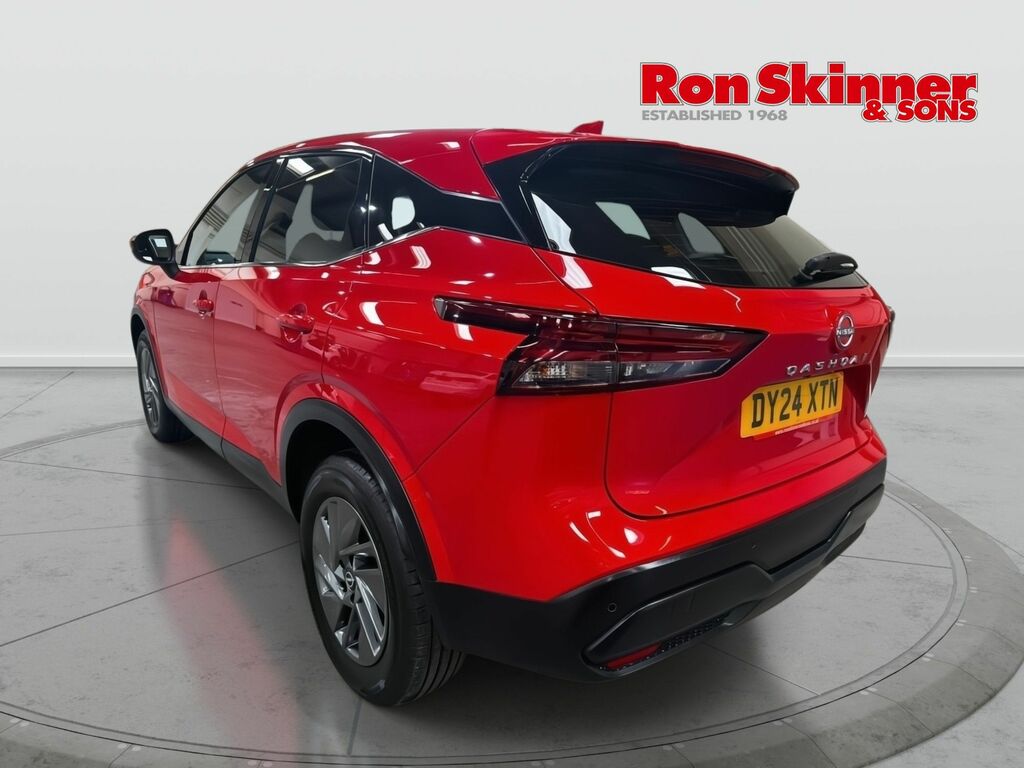 Nissan Qashqai 1.3 Dig-t Mhev Acenta Premium Suv Hybri DY24XTN Red #3