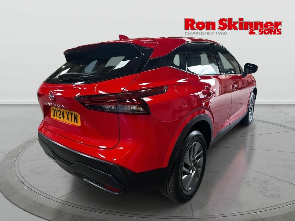 Nissan Qashqai 1.3 Dig-t Mhev Acenta Premium Suv Hybri DY24XTN Red #4
