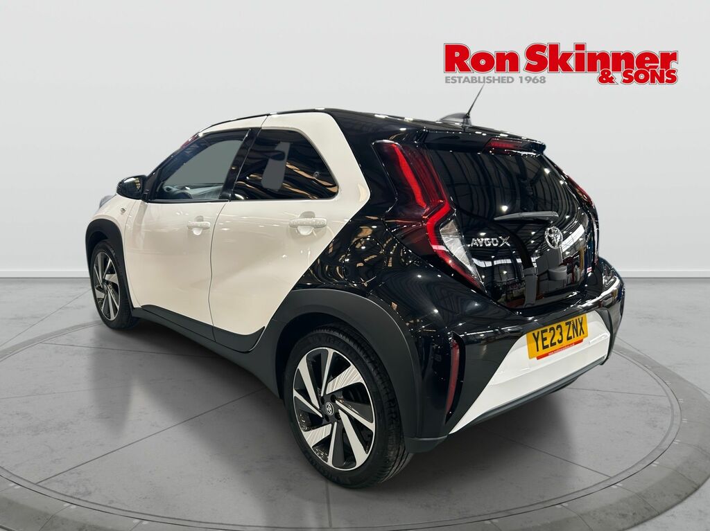 Toyota Aygo X 1.0 Vvt-i Edge Hatchback X-shift Euro 6 YE23ZNX White #3