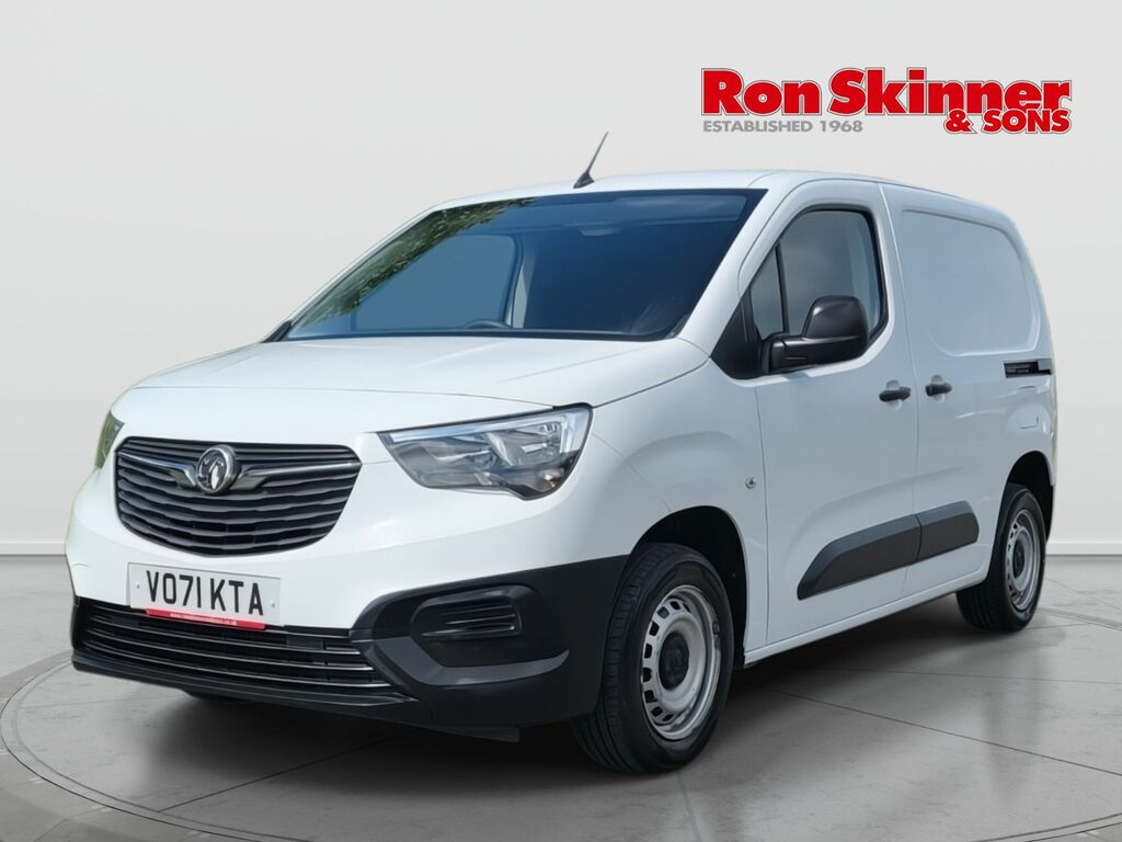 Vauxhall Combo 1.5 Turbo D 2000 Edition Panel Van Manu VO71KTA White #2