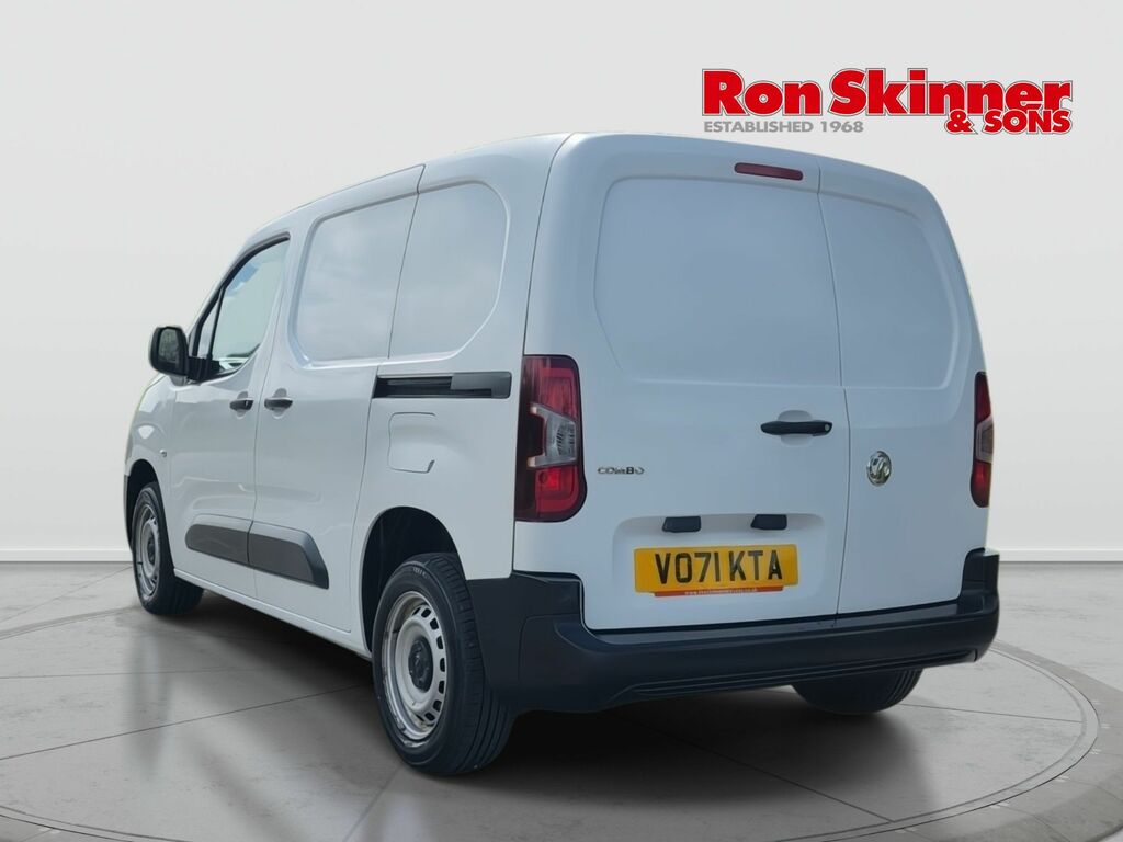 Vauxhall Combo 1.5 Turbo D 2000 Edition Panel Van Manu VO71KTA White #3