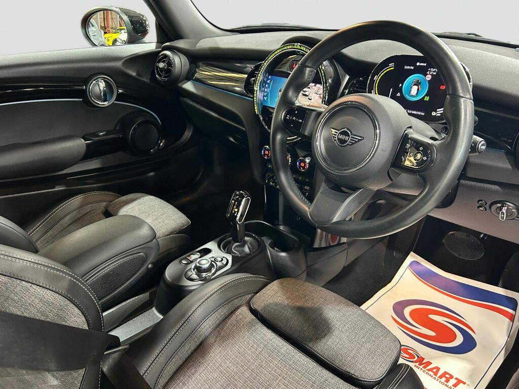 Mini Electric Cooper Se 32.6Kwh Level 2 Hatchback A HT72FLD Red #6