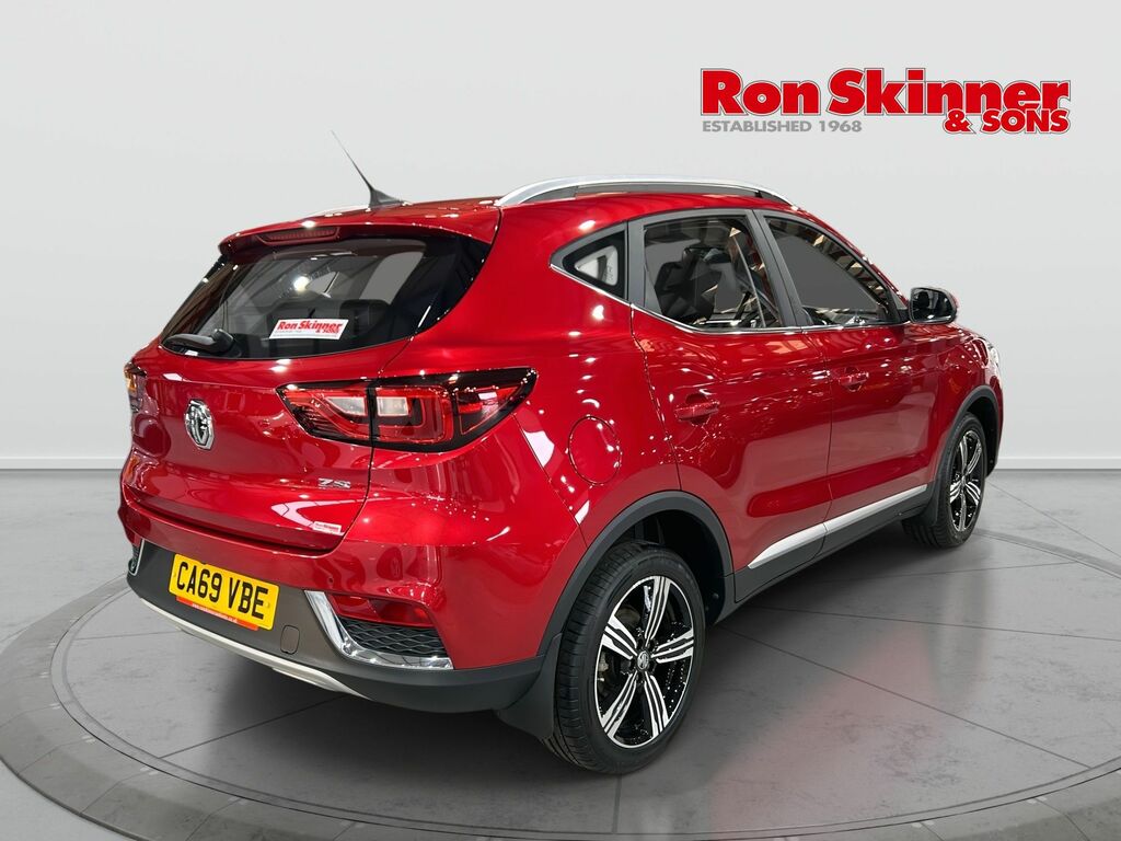 MG ZS 1.5 Vti-tech Exclusive Suv Euro Red #4