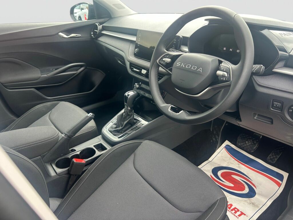 Skoda Fabia 1.0 Tsi Se Edition Hatchback Dsg Euro 6 VO75GYV Black #6
