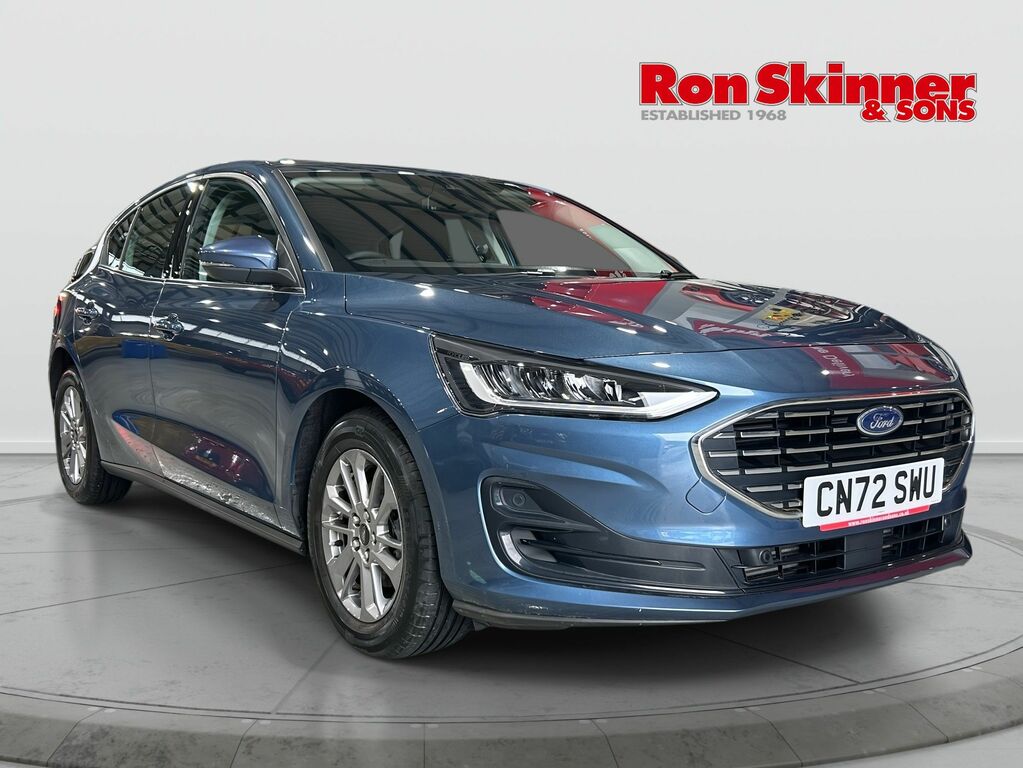 Ford Focus 1.0T Ecoboost Titanium Hatchback Blue