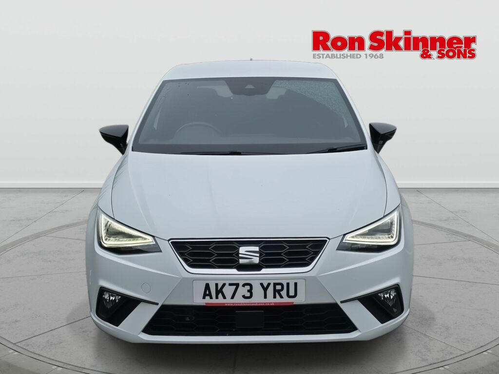Seat Ibiza 1.0 Tsi Fr Sport Hatchback Euro AK73YRU White #2