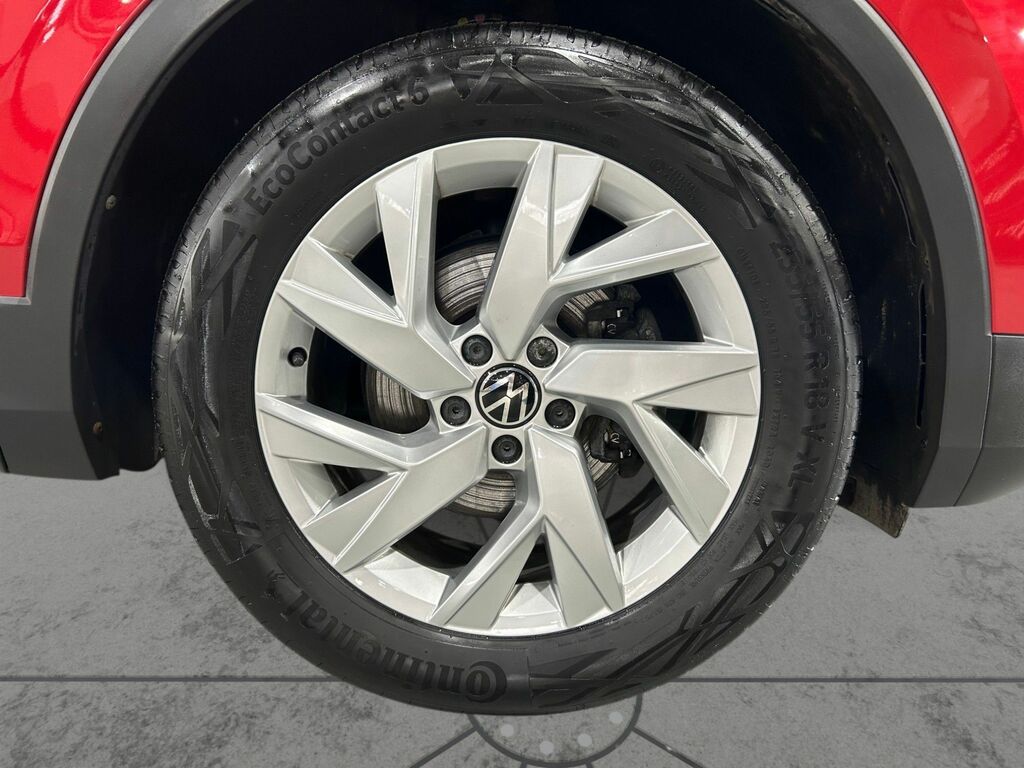 Volkswagen Tiguan 1.5 Tsi Life Suv Euro 6 Ss 1 DF22HBY Red #4