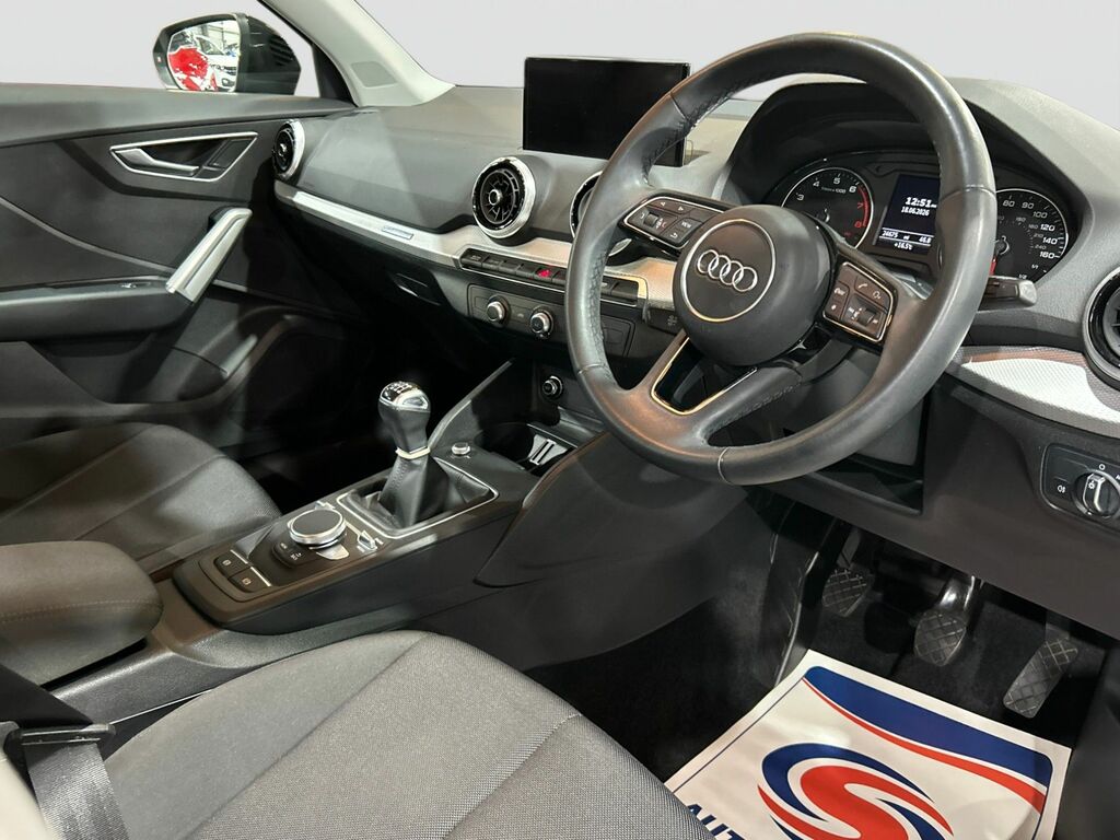 Audi Q2 1.0 Tfsi 30 Technik Suv Euro 6 YP23GLK Black #6