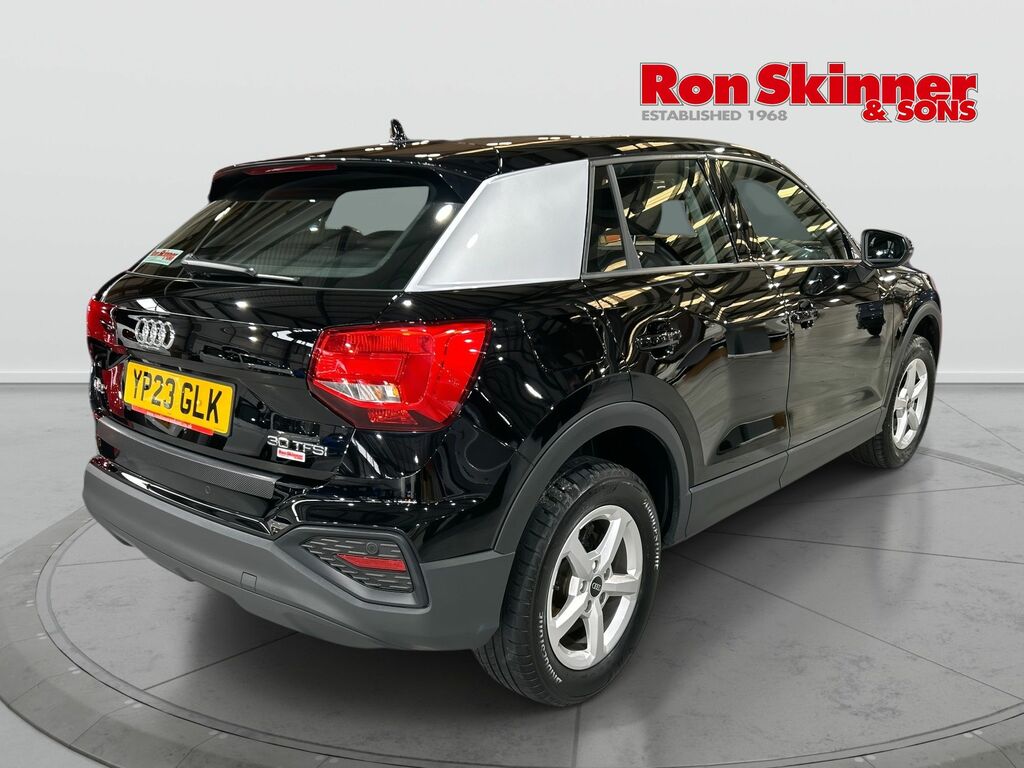 Audi Q2 1.0 Tfsi 30 Technik Suv Euro 6 YP23GLK Black #4