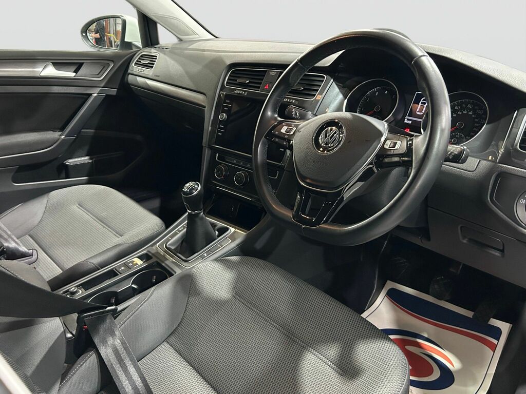 Volkswagen Golf 1.5 Tsi Evo Match Hatchback Euro NC68XEK White #6