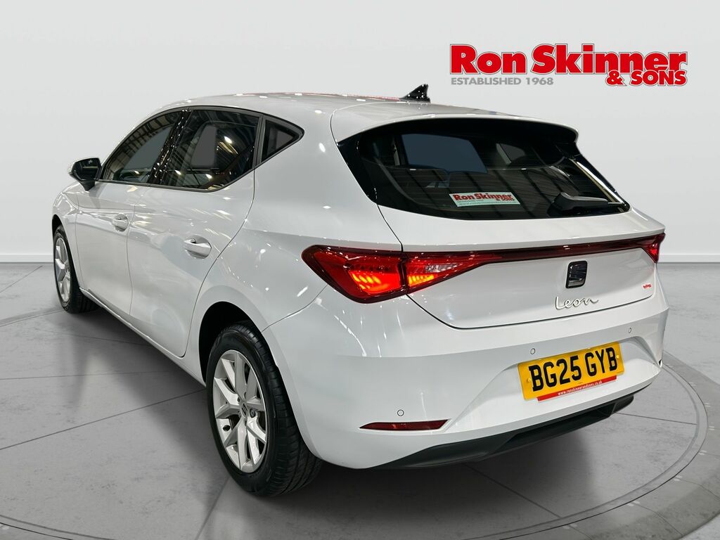 Seat Leon 1.5 Tsi Se Hatchback Euro 6 Ss BG25GYB White #3