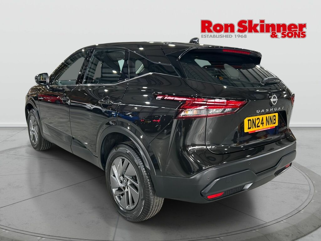 Nissan Qashqai 1.3 Dig-t Mhev Acenta Premium Suv Hybri DN24NNB Black #3