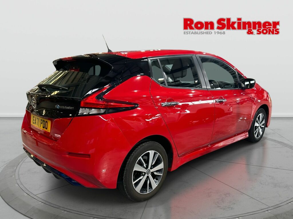 Nissan Leaf 40Kwh Acenta Hatchback 150 Ps EA71PDO Red #4