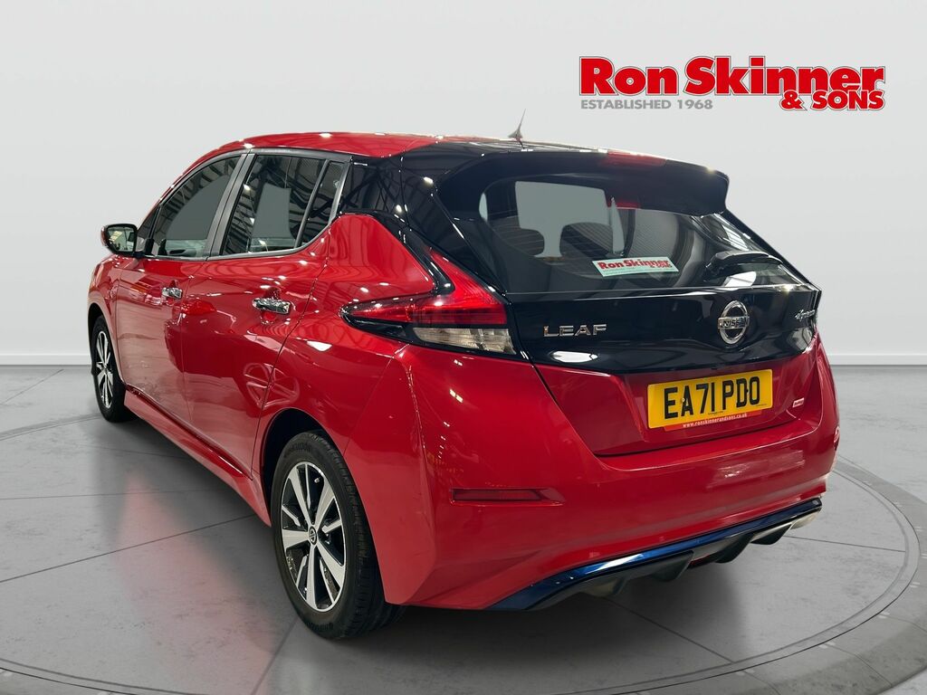Nissan Leaf 40Kwh Acenta Hatchback 150 Ps EA71PDO Red #3