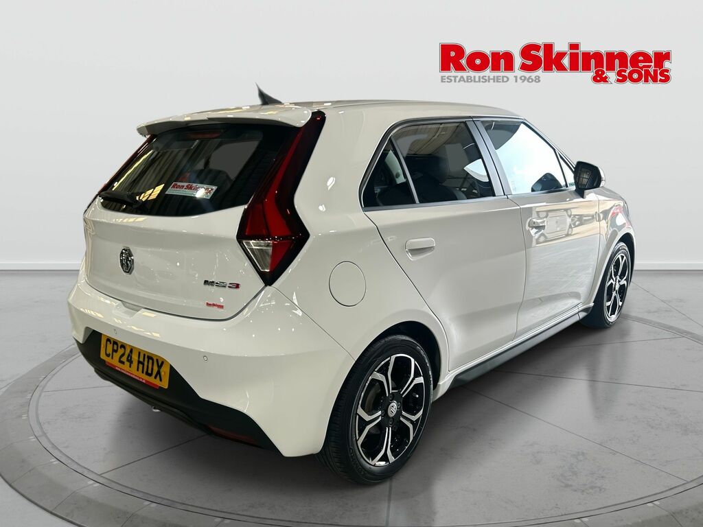 MG MG3 1.5 Vti-tech Exclusive Nav Hatchback Ma White #4