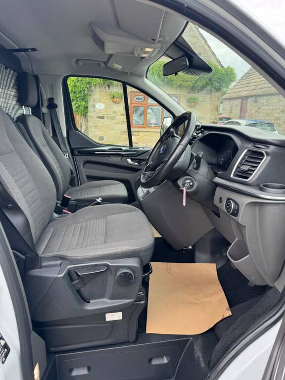 Ford Tourneo Custom Custom 2.0 Ecoblue 130Ps Land-rover 8 Seater Titan Black #13
