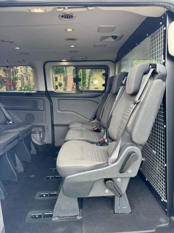 Ford Tourneo Custom Custom 2.0 Ecoblue 130Ps Land-rover 8 Seater Titan Black #12