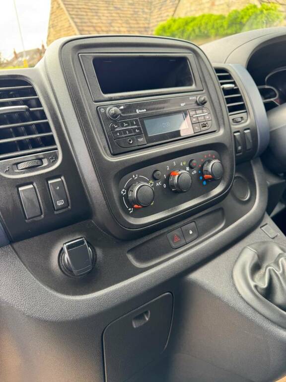 Vauxhall Vivaro 1.6 L1h1 2700 Limited Edition Nav Cdti Pv Biturbo Blue #11