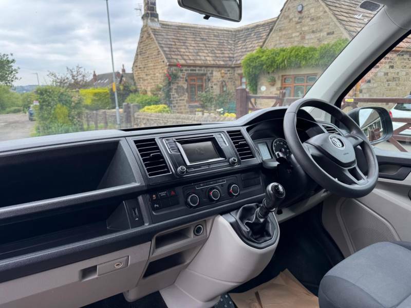 Volkswagen Transporter Panel Van 2.0 Tdi T28 Bluemotion Tech Trendline 2 Red #13