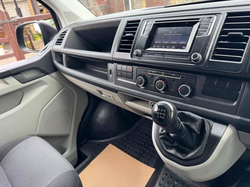 Volkswagen Transporter Panel Van 2.0 Tdi T28 Bluemotion Tech Trendline 2 Red #10