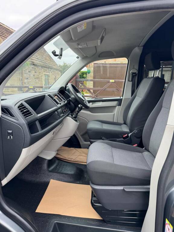 Volkswagen Transporter Panel Van 2.0 Tdi T28 Bluemotion Tech Trendline 2 Red #9