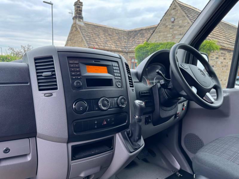 Mercedes-Benz Sprinter 2.1 311 Cdi 113 Bhp White #16