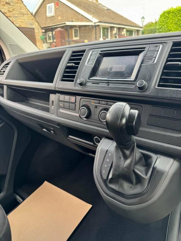 Volkswagen Transporter Shuttle 2.0 Bitdi Bluemotion Tech Beige #11