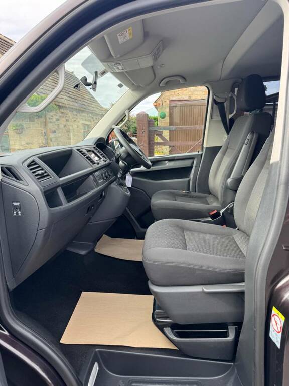 Volkswagen Transporter Shuttle 2.0 Bitdi Bluemotion Tech Beige #10