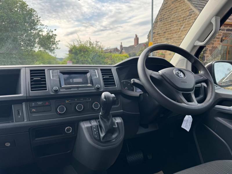 Volkswagen Transporter Shuttle 2.0 Bitdi Bluemotion Tech Beige #14