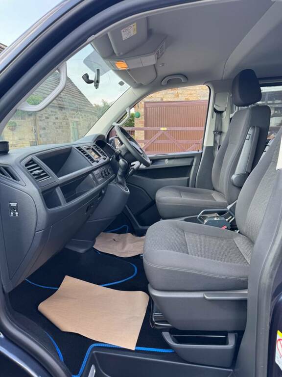 Volkswagen Transporter Shuttle Shuttle Tdi Bluemotion Tech Se U9644 Ulez Blue #9