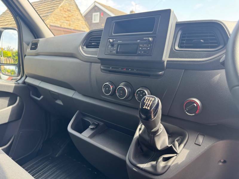 Renault Master 2019 2.3 Mm33 Business Energy Dci 145 Bhp White #9