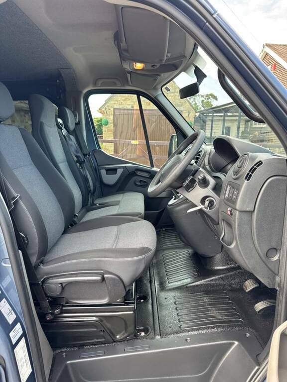 Renault Master Ll35 Energy Dci 110 Business Low Roof Chassis Cab White #10